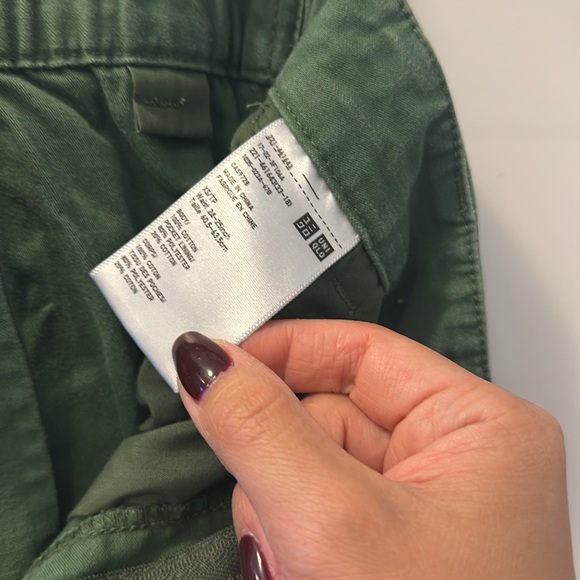 Uniqlo Cargo Pants - Picture 3 of 3